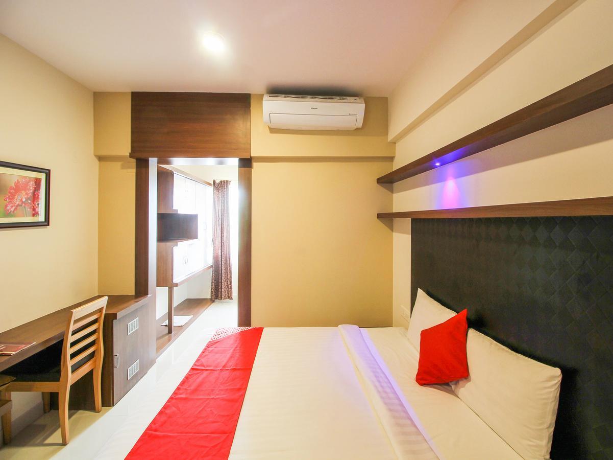 Rio Meridian Hotel Mysore Exterior foto
